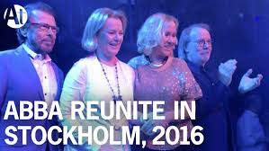 Reunion των ABBA στην… ταβέρνα