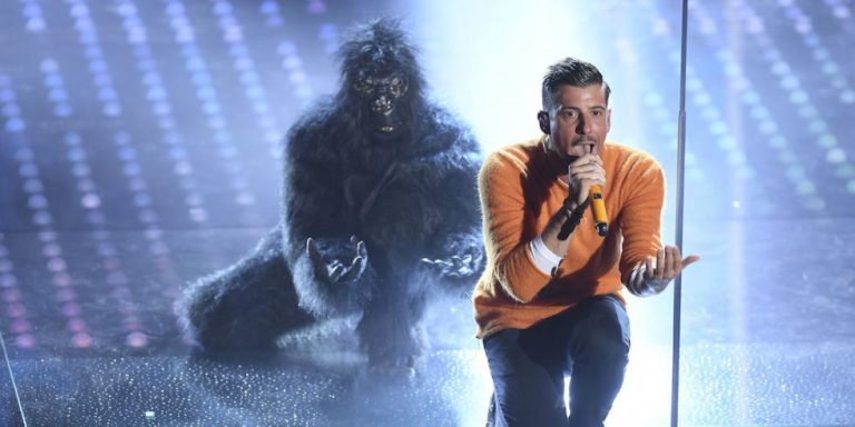 landscape-1486630871-francesco-gabbani-sanremo-2017-scimmia