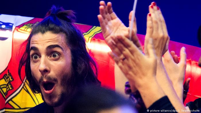 Ο νικητής της Eurovision Salvador Sobral “χτυπά” με νέες απαράδεκτες δηλώσεις