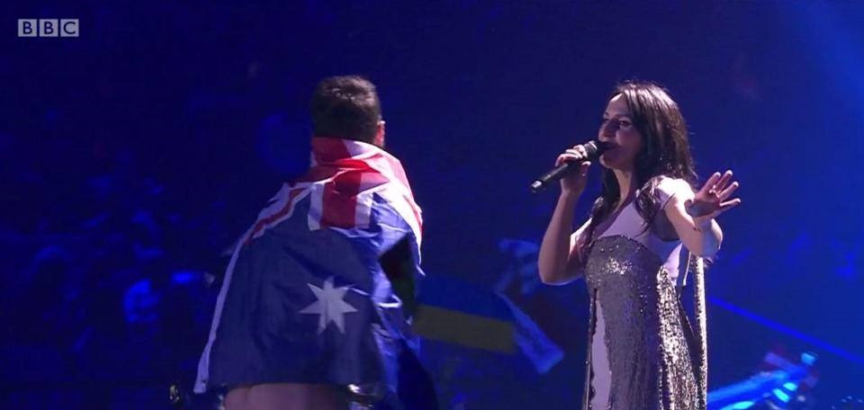 Εξηγήσεις ζητά η Jamala για το on-stage περιστατικό της Eurovision