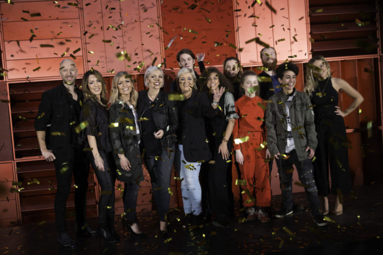 DMGP-2018-All-participants-covered-in-glitter-1200x800