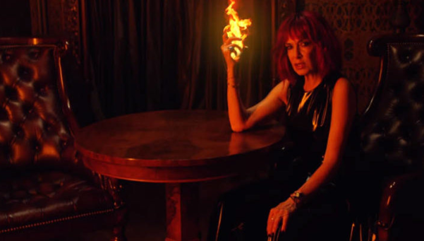 Δείτε το νέο βίντεο κλιπ της Άννας Βίσση για το τραγούδι “Φλεγόμενος Τροχός”