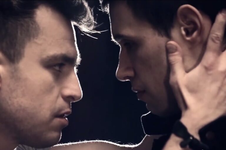 Omar-NaberGay-Kiss