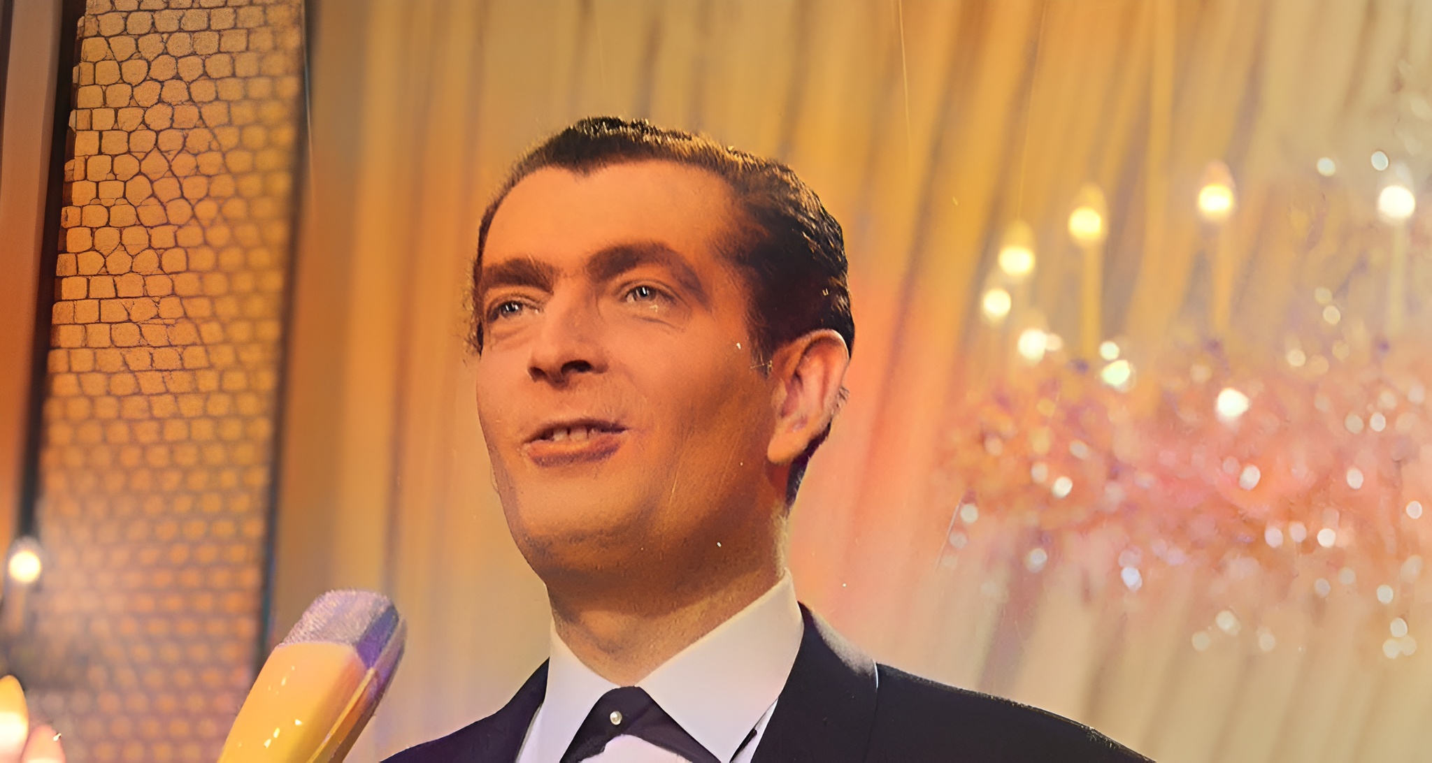 Ο Camillo Felgen ερμηνεύει το «Petit bonhomme» για το Λουξεμβούργο στη Eurovision 1962