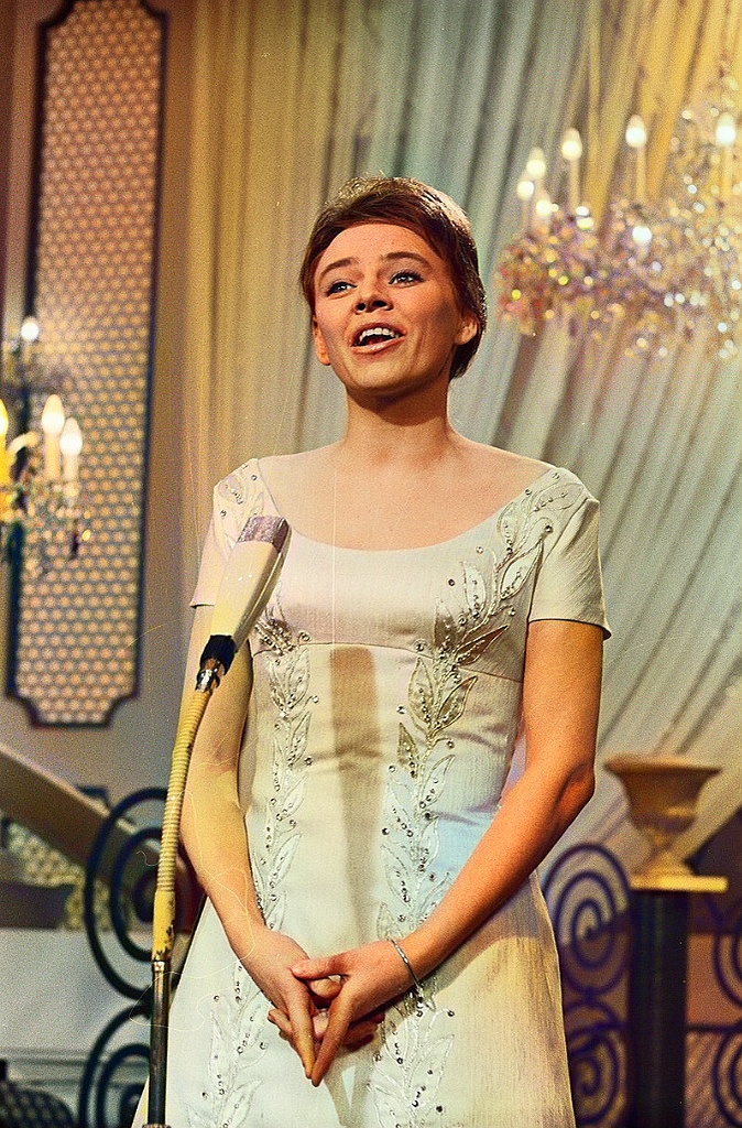 Η Ellen Winther εκπροσωπεί τη Δανία στη Eurovision 1962