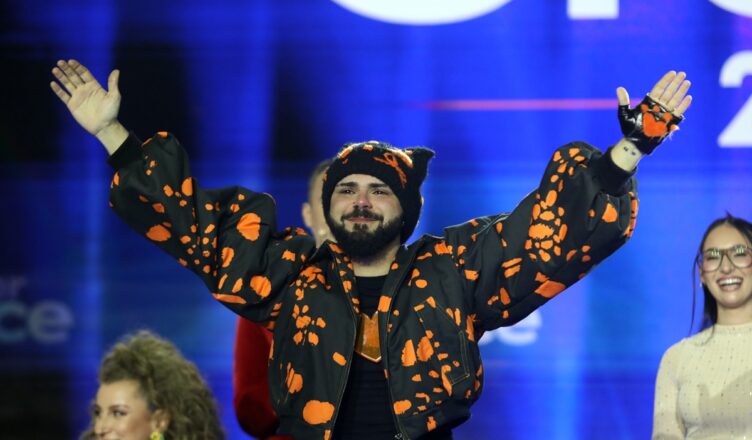 Ο Ακύλας στη σκηνή του Sing For Greece για τη Eurovision 2026.