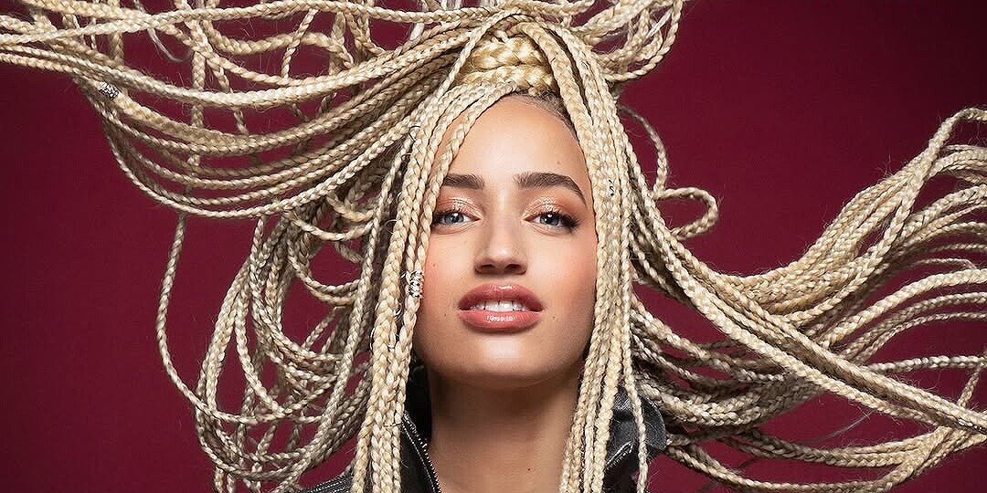 Η Monroe Rigby, η εκπρόσωπος της Γαλλίας στη Eurovision 2026 στη Βιέννη.