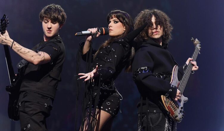 Η Alexandra Căpitănescu στη σκηνή του Selecția Națională 2026 για τη Eurovision της Ρουμανίας.