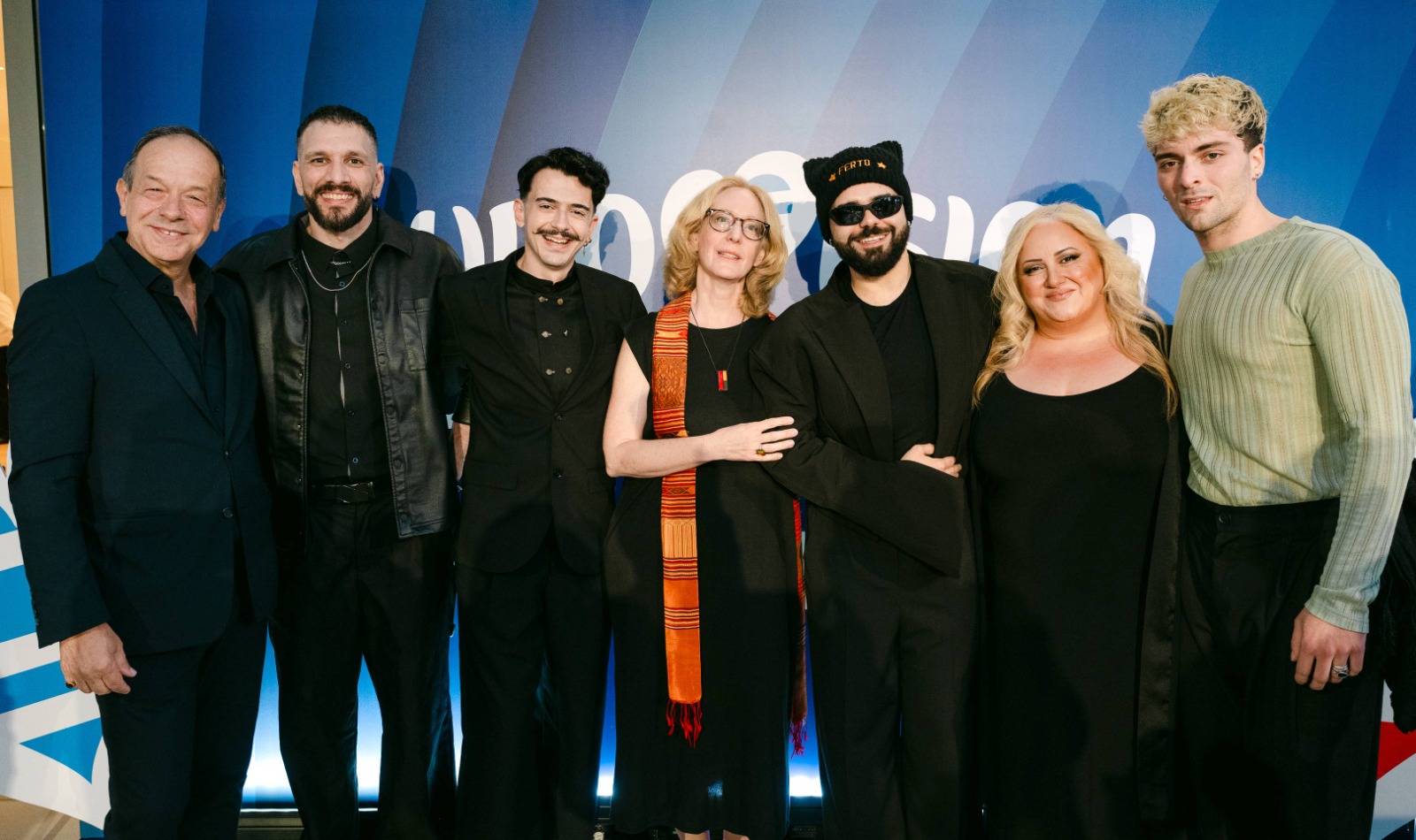 Ο Akyla με την Πρέσβειρα της Αυστρίας Γκέρντα Φογκλ στην εκδήλωση για τη Eurovision 2026.