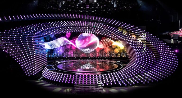 Η Βίκυ Λέανδρος στη σκηνή της Eurovision 2026 στη Βιέννη